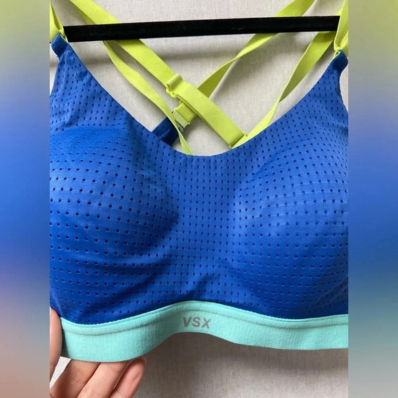 Victoria’s Secret VSX Sports Bra Cross Back Blue Neon Straps Sz 32C - Picture 3 of 7